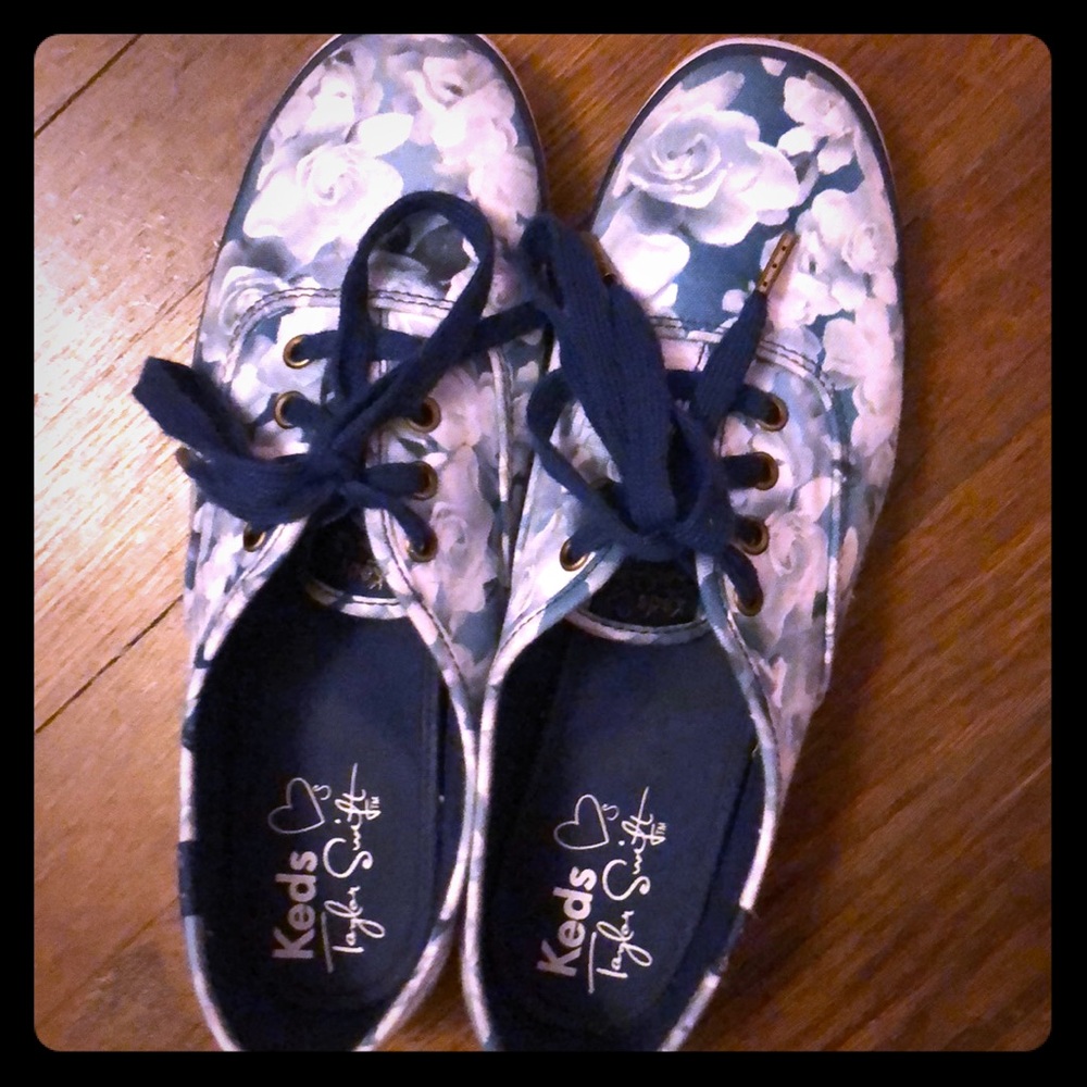 Floral shoes